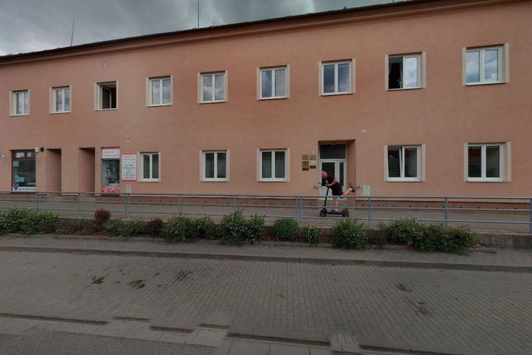 Nejlepší Zdravotní středisko blízko mě en Měnín